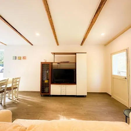 Relax House 5 Min Dal Mare Parcheggio+wifi Appartement *
